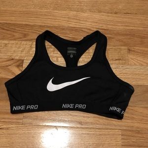 YOUTH MEDIUM Nike Sports Bra